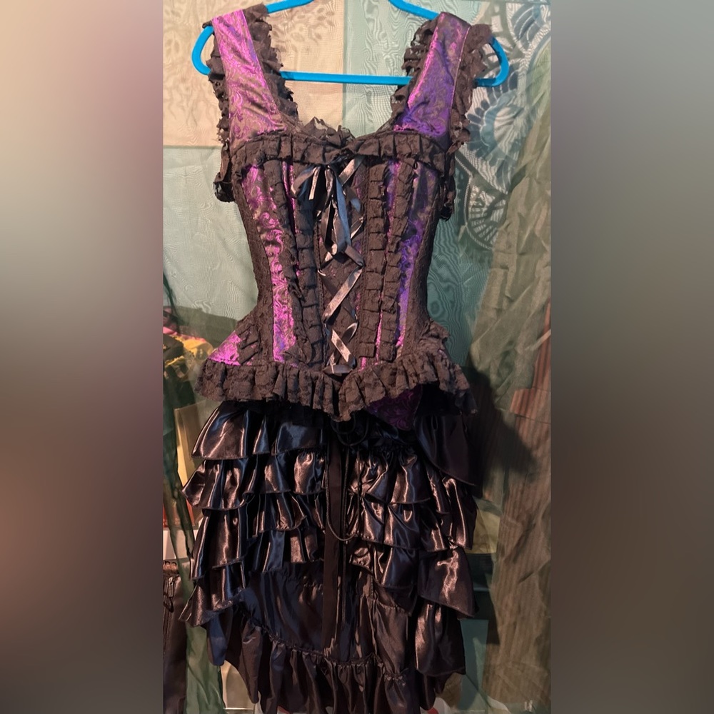 Women’s steampunk